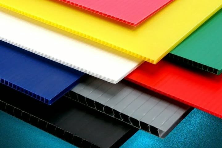 Plastic sheet