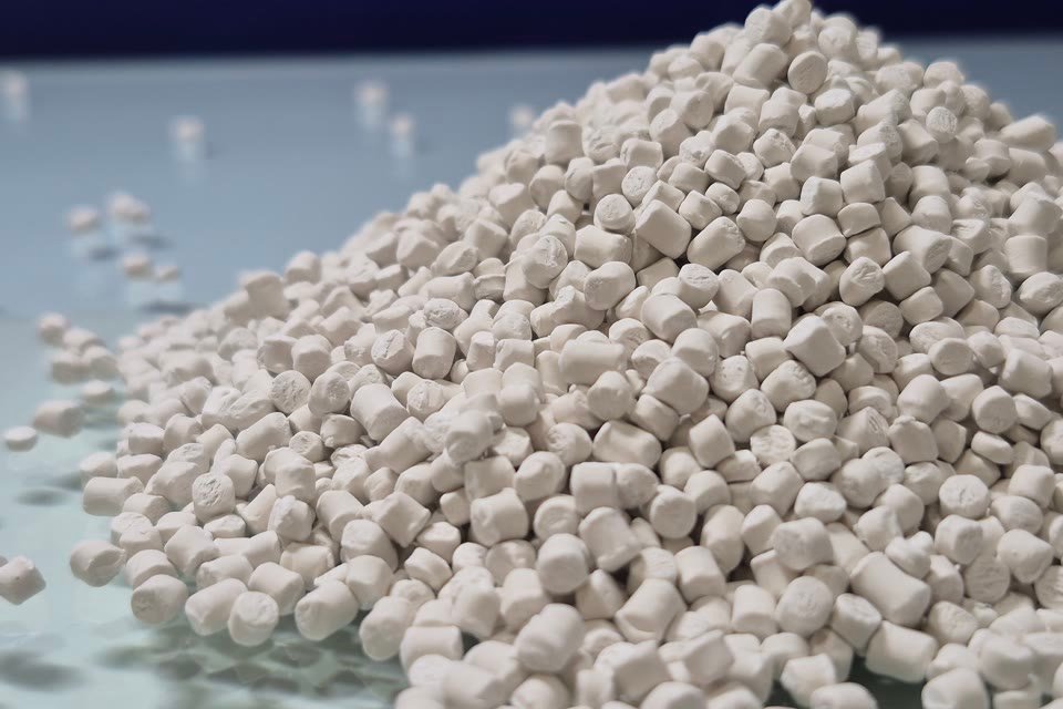 Tara Polymers Desiccant Masterbatch pellets